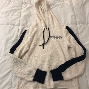 Tommy Hilfiger Cropped Hoodie